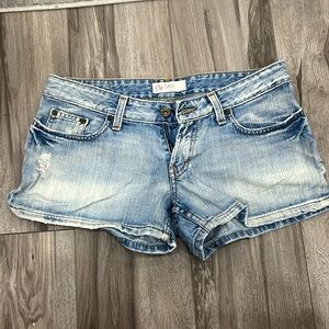 Women’s BKE Star size 29 Jean shorts Very
